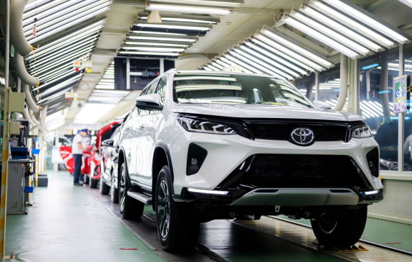 Toyota Vietnam acompaña el desarrollo socioeconómico de la provincia