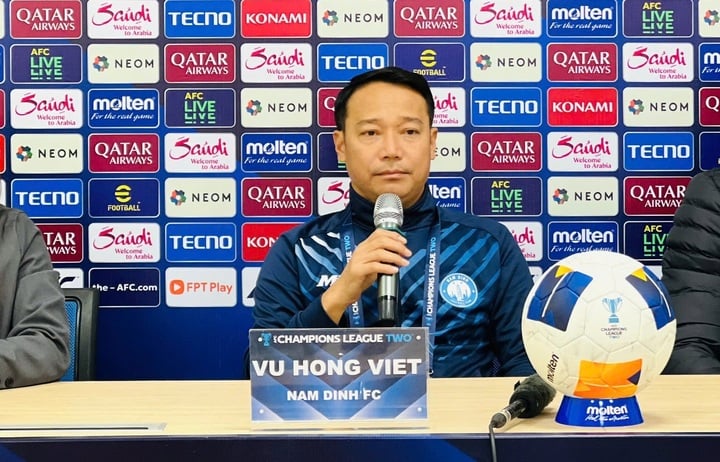 L'entraîneur Vu Hong Viet estime que les nouveaux joueurs du club Nam Dinh seront performants pour remplacer Nguyen Xuan Son.