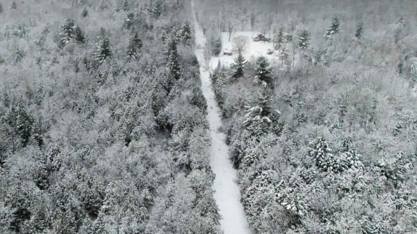 ทิวทัศน์ฤดูหนาวที่ชายแดนระหว่างประเทศที่ยาวที่สุดในโลก