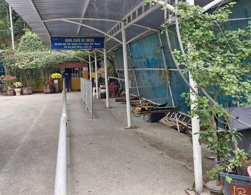 Many times the tourist tram stop is deserted.