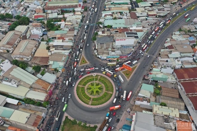 Ho-Chi-Minh-Stadt benötigt mehr als 58.000 Milliarden VND, um vier wichtige Gateways zu modernisieren und zu erweitern