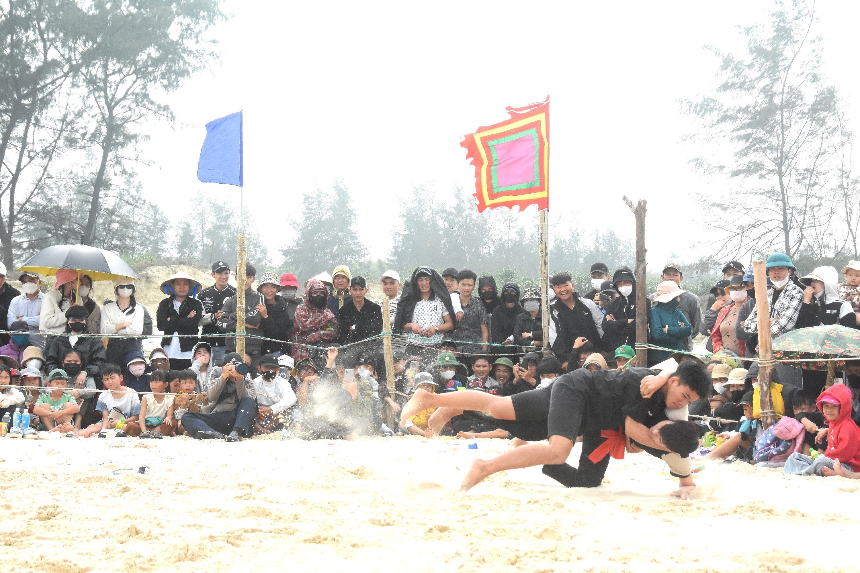 Festival de lutte traditionnelle des villages de Trung An et Tham Khe