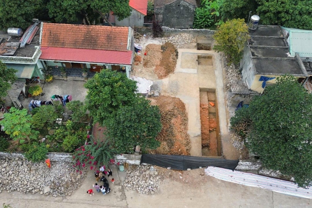 Close-up of the place where the foundation of the ancient capital Hoa Lu's citadel wall was discovered