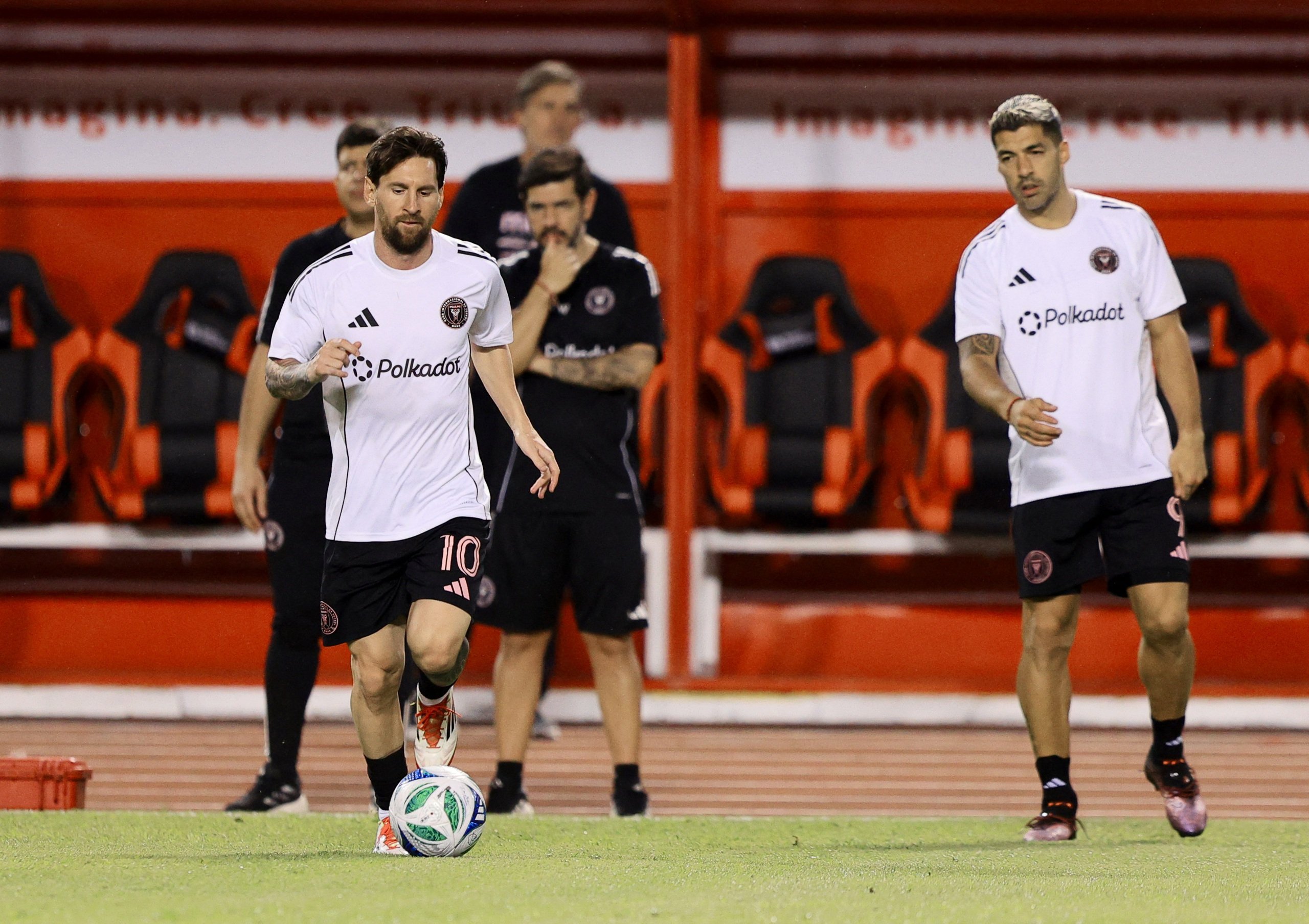 Messi gây sốt trong chuyến du đấu Mỹ Latinh cùng CLB Inter Miami