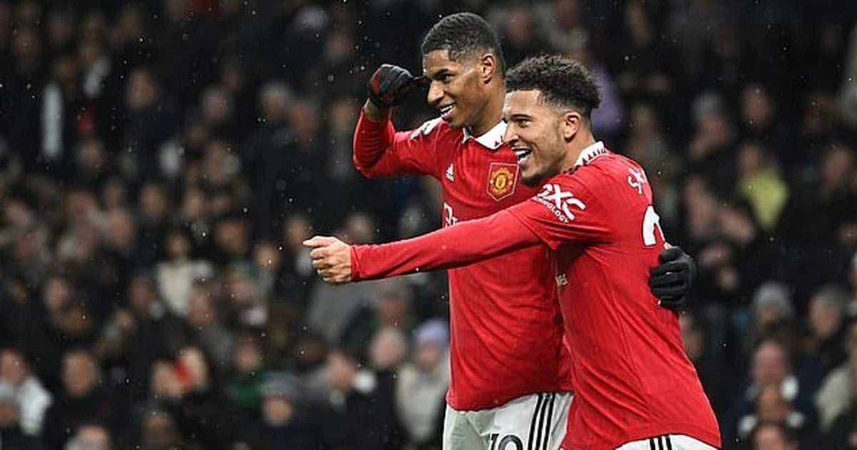 Man Utd dậy sóng vì một câu nói tranh cãi, "mùi độc hại" xuất hiện