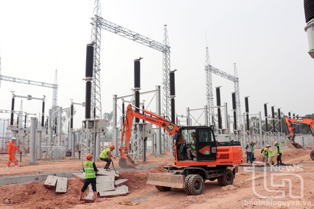 El proyecto de la estación transformadora Phu Binh 2 de 220 kV y la línea de transmisión Phu Binh 2 de 220 kV desde Thai Nguyen a Bac Giang se están acelerando para completarse según lo previsto.