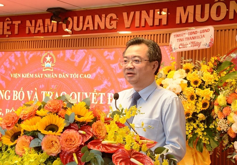 Appointing comrade Le Van Dong to hold the position of Chief Prosecutor of Ho Chi Minh City People's Procuracy