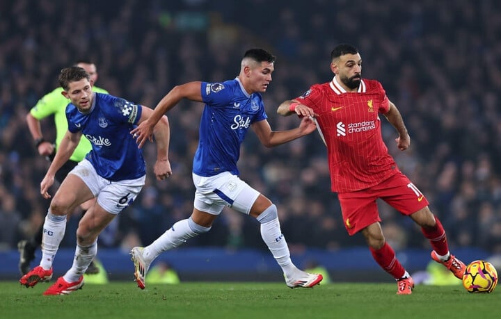 Liverpool a été tenu en échec par Everton.