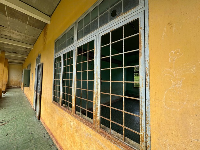 Kon Tum: Hundreds of abandoned schools, causing waste photo 4