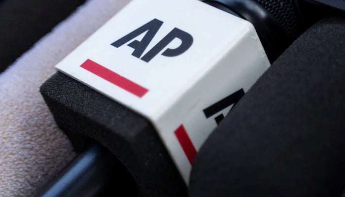 Controversy as White House bans AP from working in Oval Office