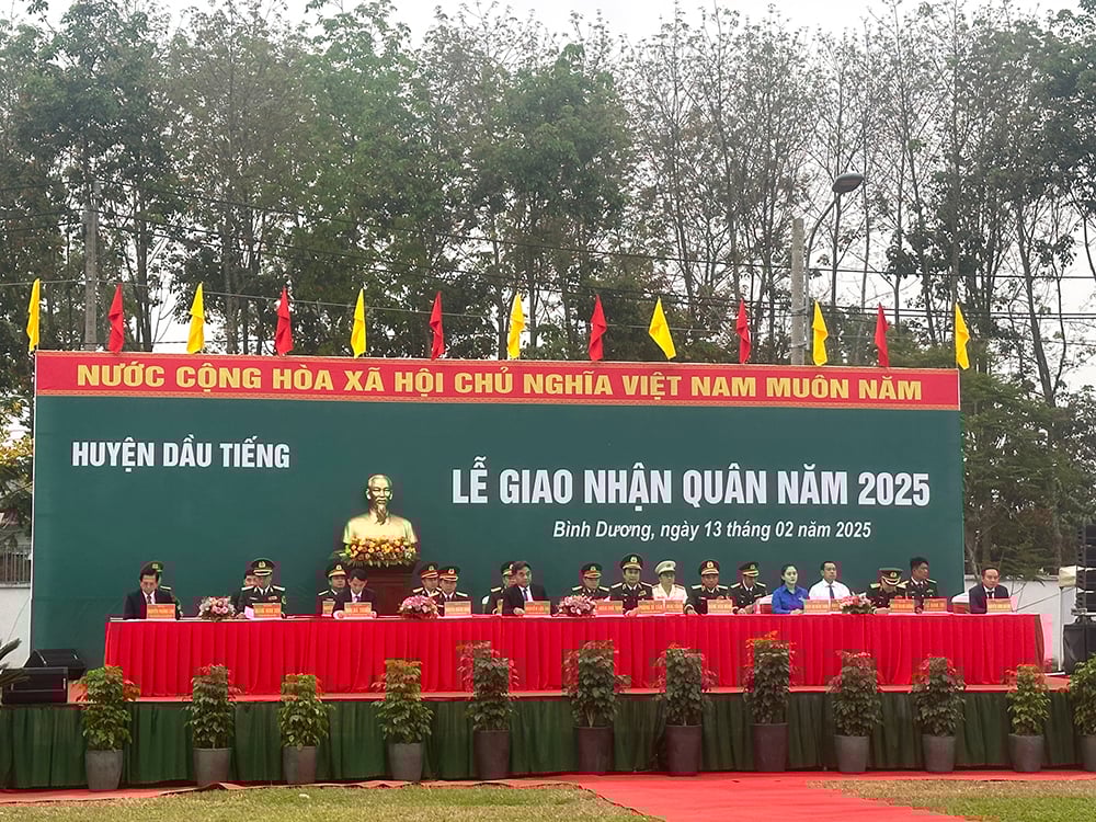 GiaoquaDautieng-Daibieu.jpg