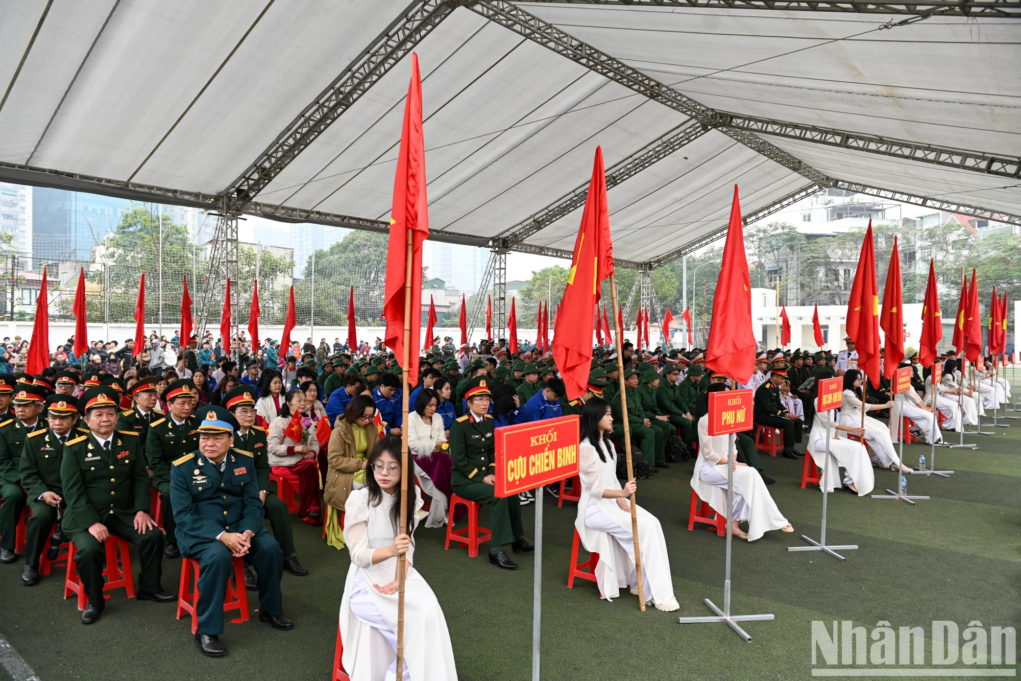 [Photo] Les jeunes de la capitale partent avec impatience pour le service militaire photo 4