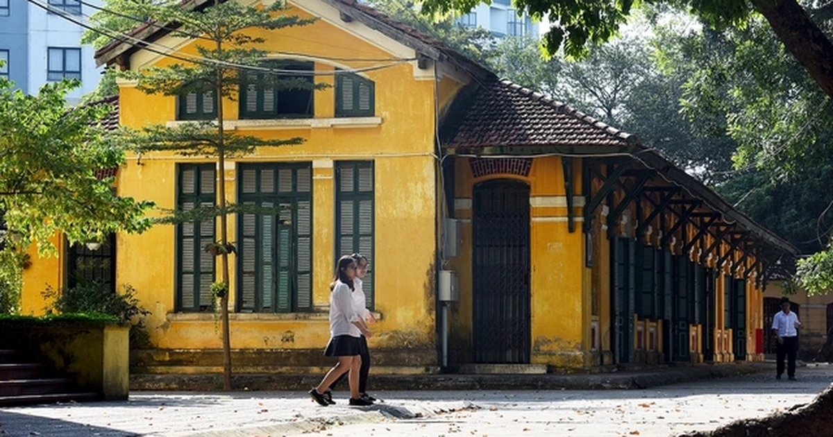 หยุดรับสมัครชั้นเรียนที่ไม่ใช่วิชาเฉพาะที่โรงเรียนมัธยม Chu Van An