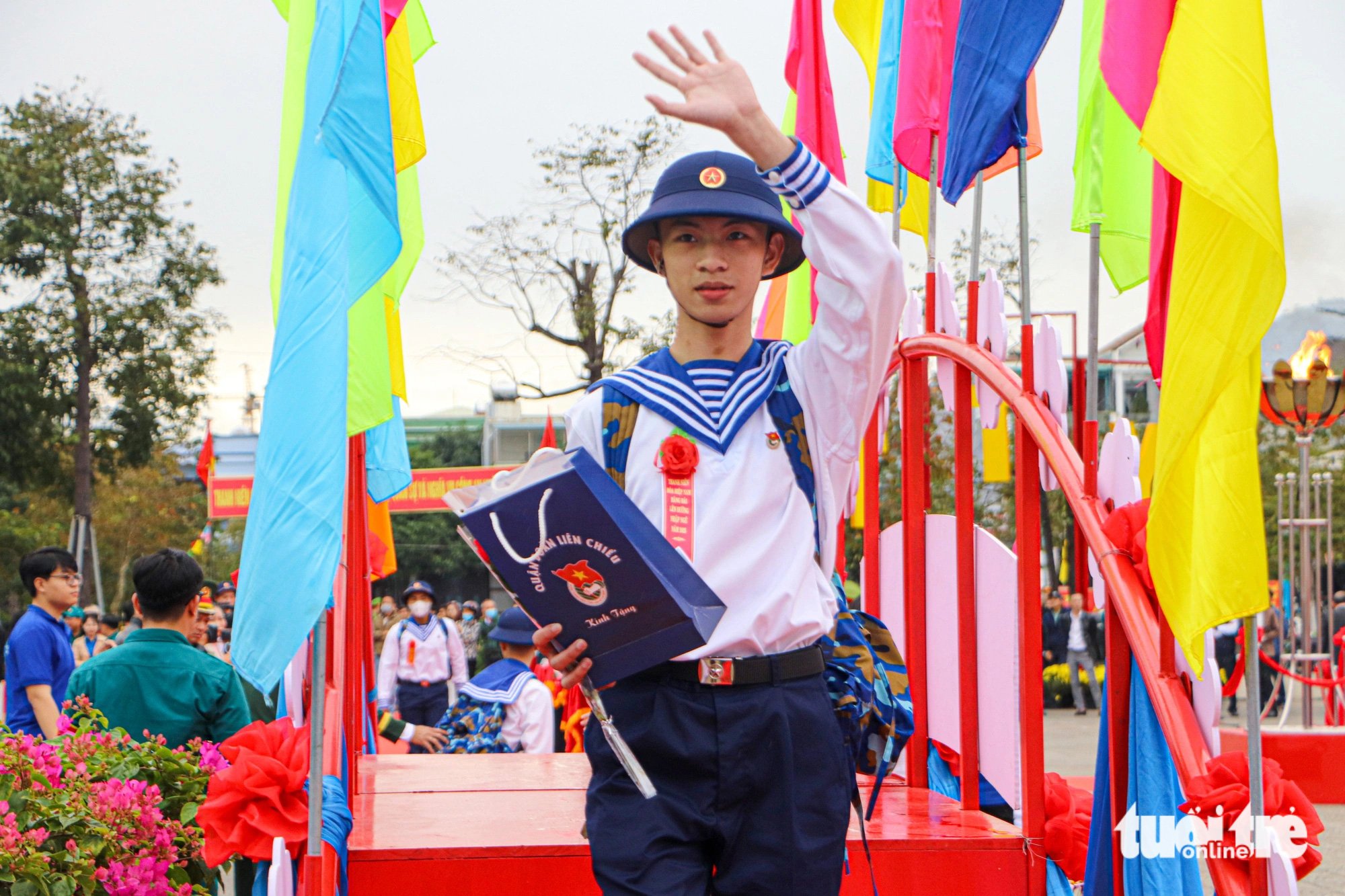 Hơn 1.400 thanh niên Đà Nẵng khí thế lên đường nhập ngũ - Ảnh 3.