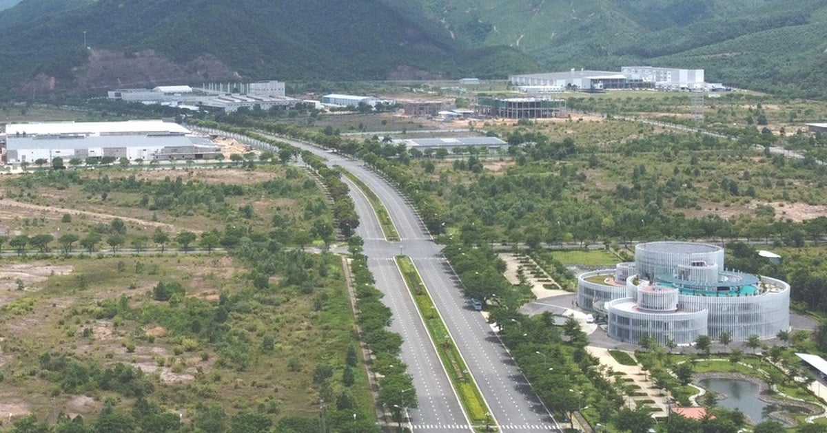 Who is the investor pouring 6,200 billion into Hoa Ninh Industrial Park, Da Nang?