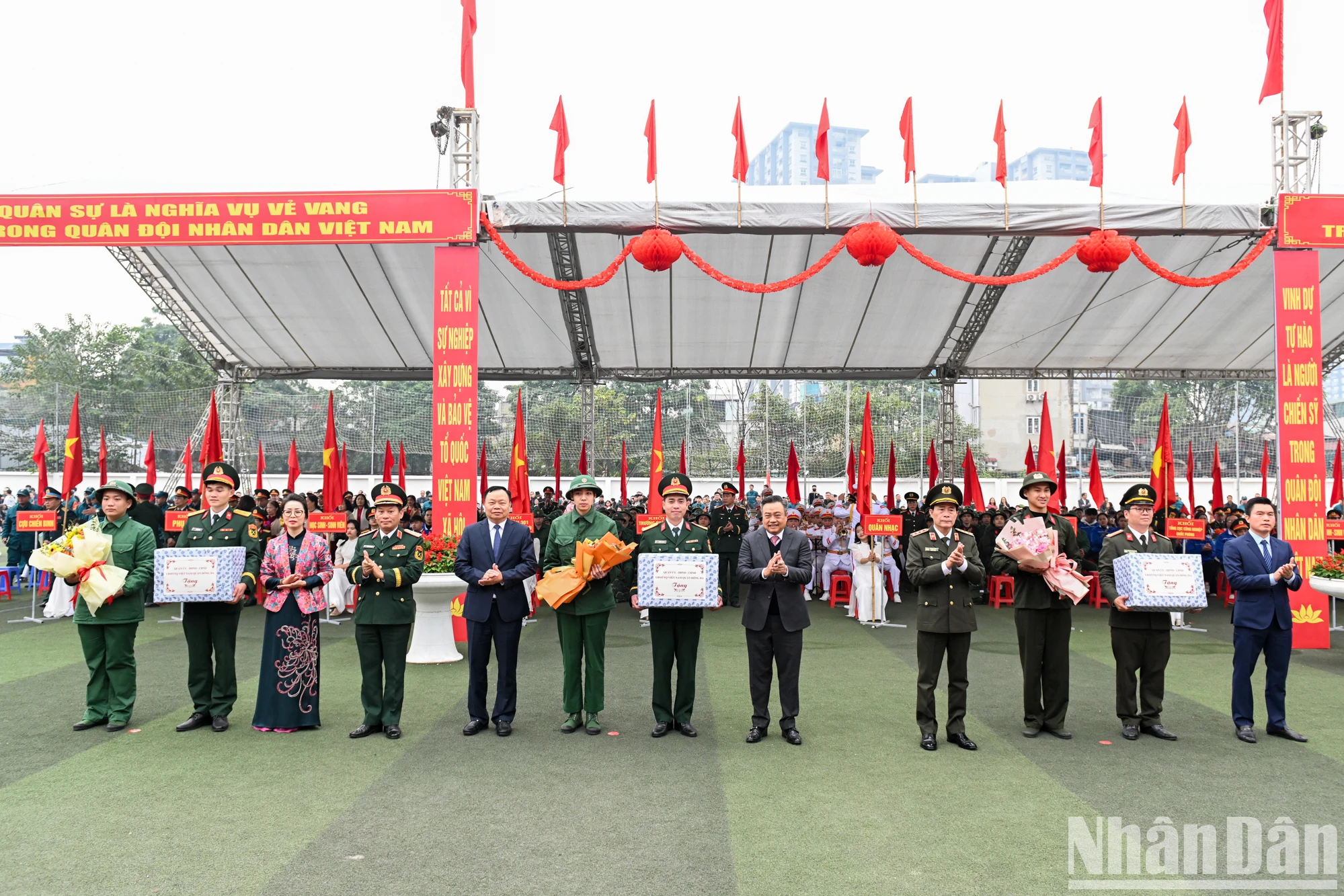 [Photo] Les jeunes de la capitale partent avec impatience pour le service militaire photo 5