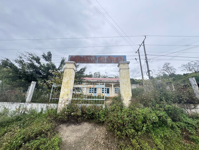 Kon Tum: Hundreds of abandoned schools, causing waste photo 1