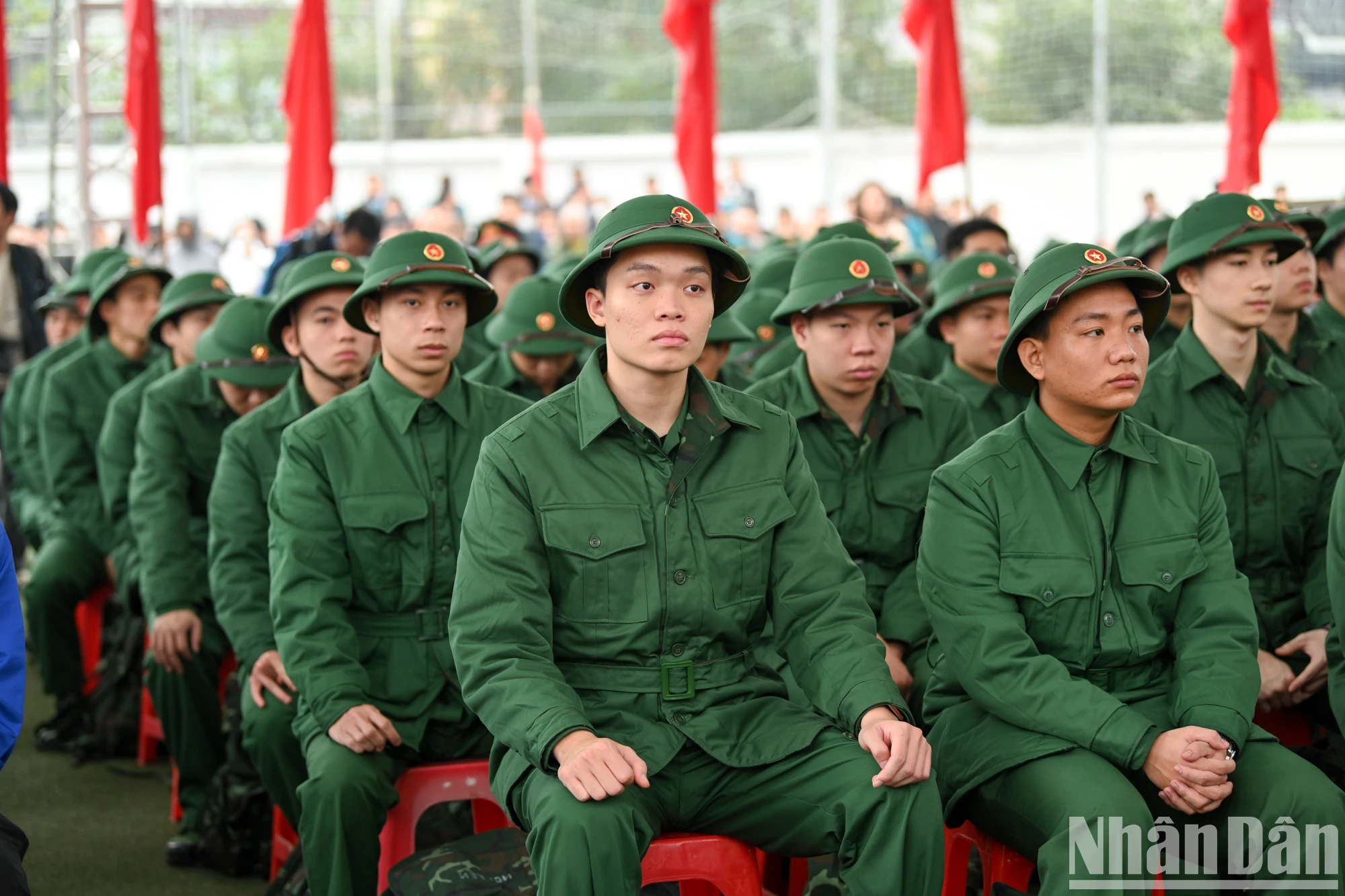 [Photo] Les jeunes de la capitale partent avec impatience pour le service militaire photo 6