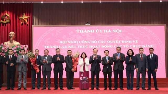 Hanoi announces decisions on establishing and ending activities of Party organizations