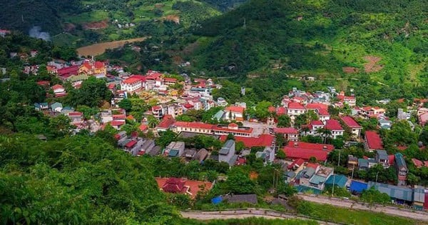 Plan to relocate a town due to landslides