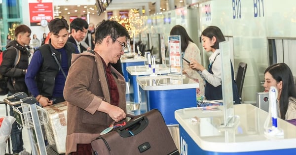 7.3 million passengers passed through airports during the peak month of Tet