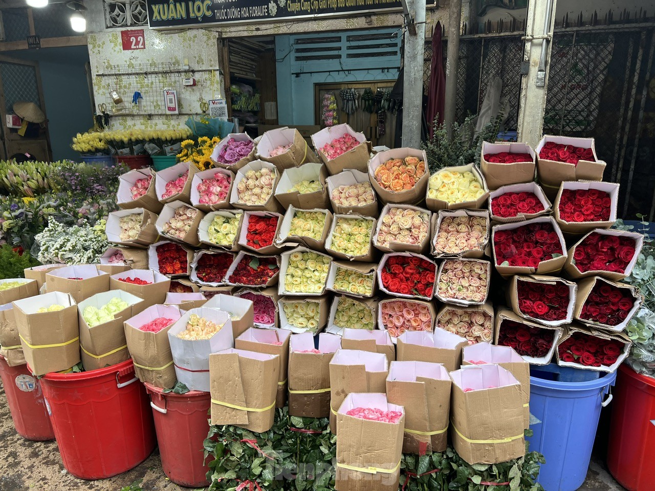 Am Valentinstag erwarten Kunden Blumen und Geschenke zu ermäßigten Preisen. Foto 13
