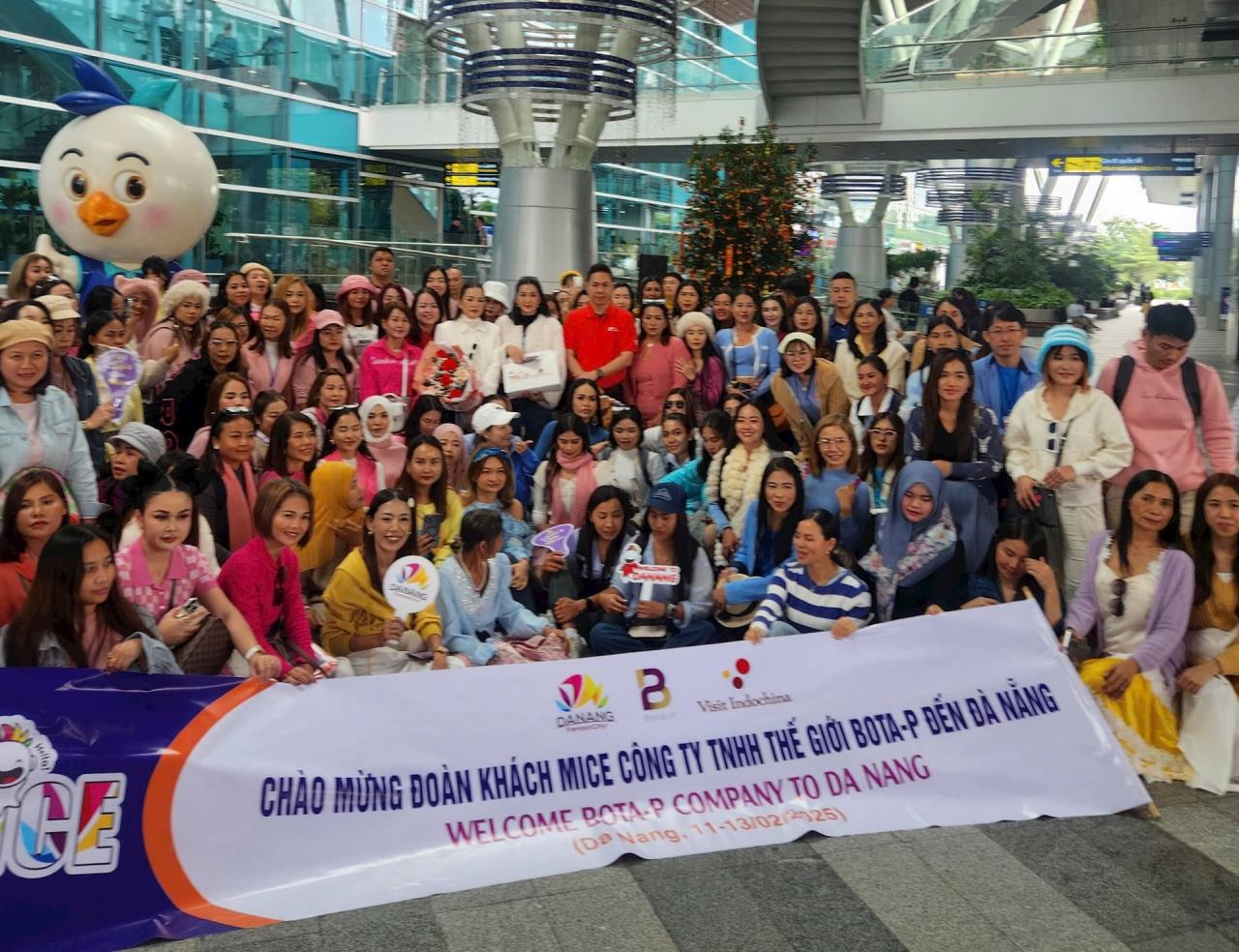 Da Nang welcomes 226 MICE guests from Thailand. Photo: H.S