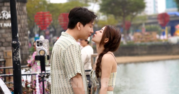 Love locks on a special bridge in Da Nang on Valentine's Day