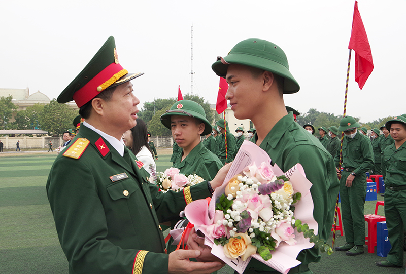 Thanh Hoa schließt militärische Rekrutierungsarbeit im Jahr 2025 ab