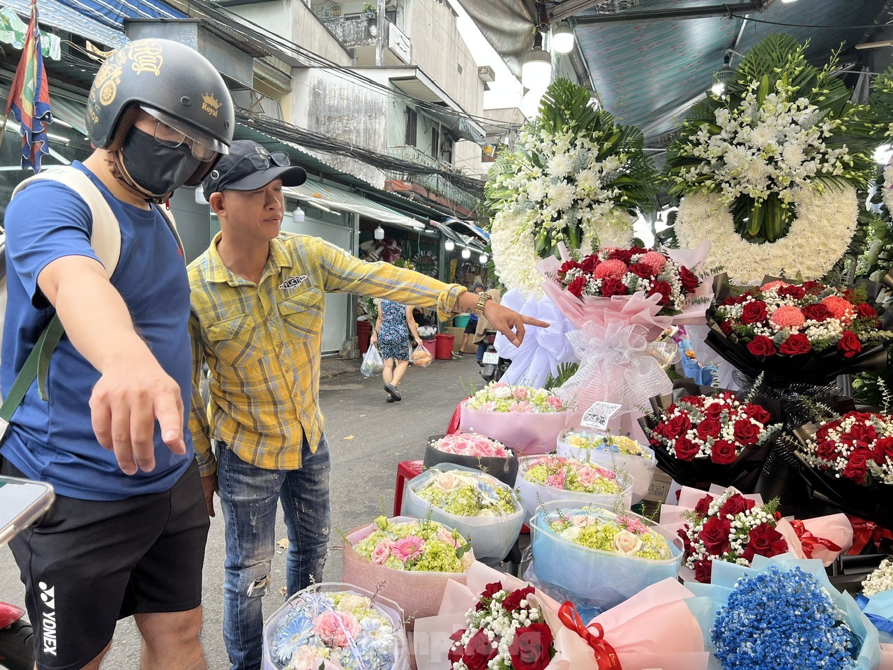 Am Valentinstag erwarten Kunden Blumen und Geschenke zu ermäßigten Preisen Foto 10
