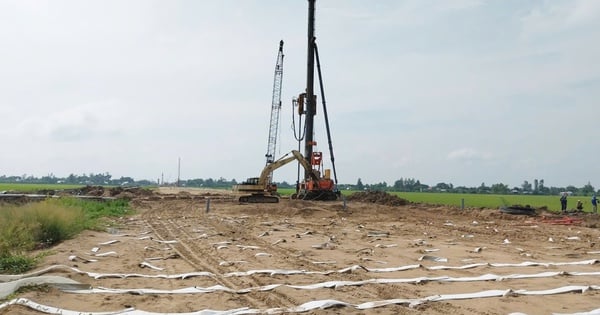 Sandmangel für den Bau des Straßenbetts, Autobahn Chau Doc – Can Tho