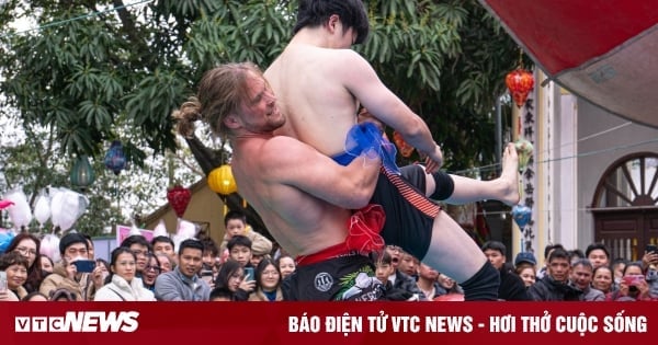 'Thunder God' Zakhar dominates the wrestling ring, netizens call on Vietnamese experts to challenge him