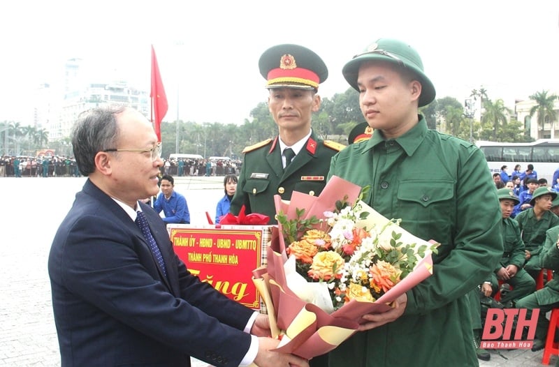 មាតុភូមិហៅ ... យើងបានចេញ