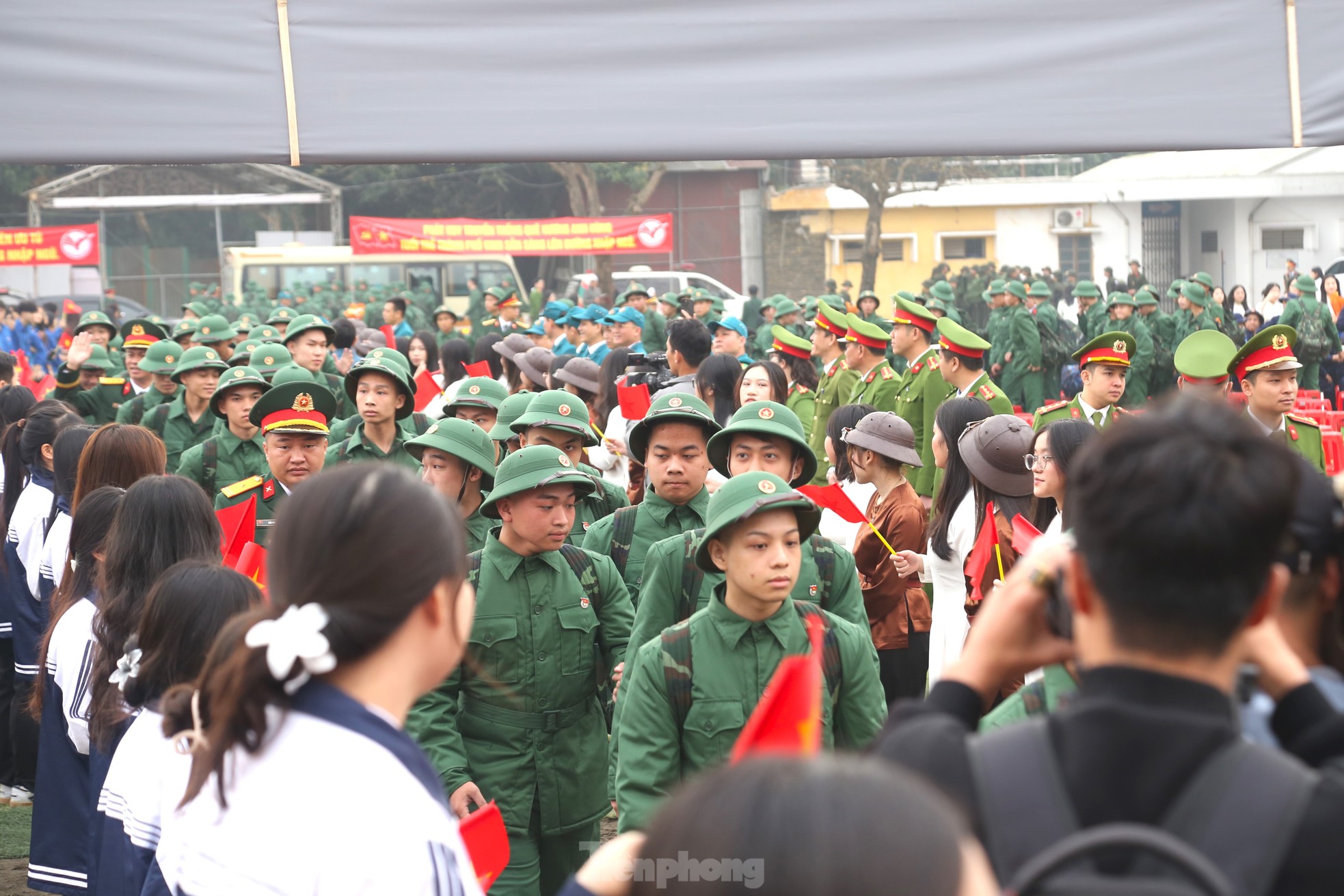 Viceministro de Seguridad Pública alienta a jóvenes a incorporarse al ejército foto 5