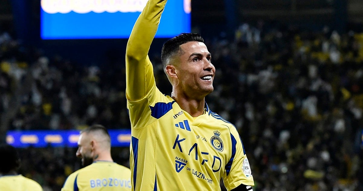 Ronaldo ជា​មនុស្ស​ដែល​មាន​ប្រាក់​ឈ្នួល​ខ្ពស់​ជាង​គេ​លើ​លោក Messi ទៅ​ទៀត។