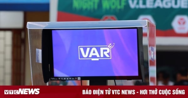 VAR gặp sự cố tại V.League, VPF hỏi ý kiến FIFA