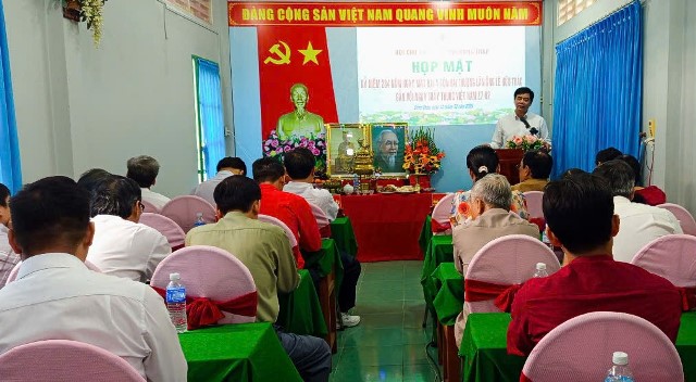 Reunión para conmemorar el 234 aniversario de la muerte de Hai Thuong Lan Ong Le Huu Trac y el 70 aniversario del Día del Médico Vietnamita