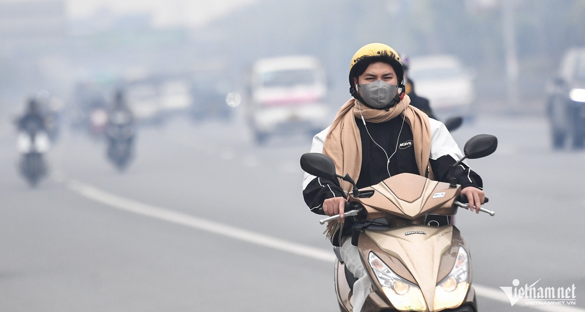 L'air froid se déplace vers l'est, le nord connaît de nombreux jours de brouillard et de bruine