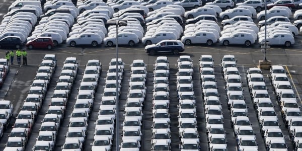 La "tormenta" arancelaria de EE.UU. llegará a los autos importados, preocupa a tres países