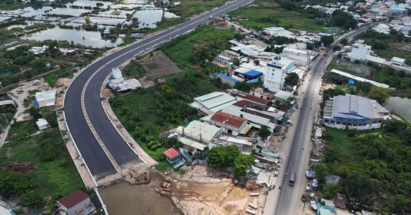 Road connecting Ho Chi Minh City with Western provinces still stuck with 4 households