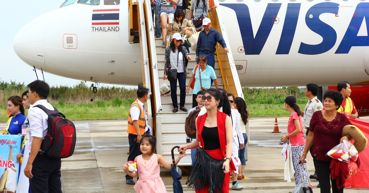 Menos vuelos y el número de pasajeros que pasan por el aeropuerto de Can Tho cae drásticamente