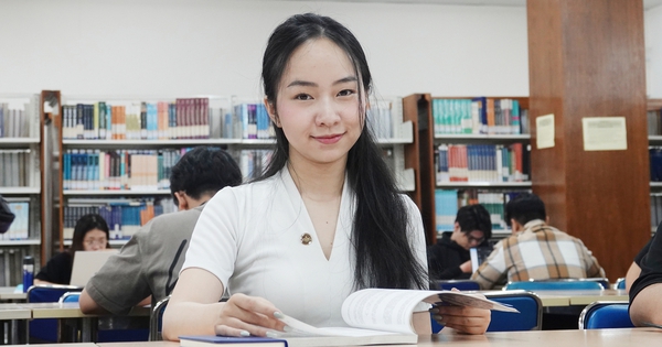 Female student with prestigious family receives 8 billion VND scholarship, sets record for fastest scholarship application time