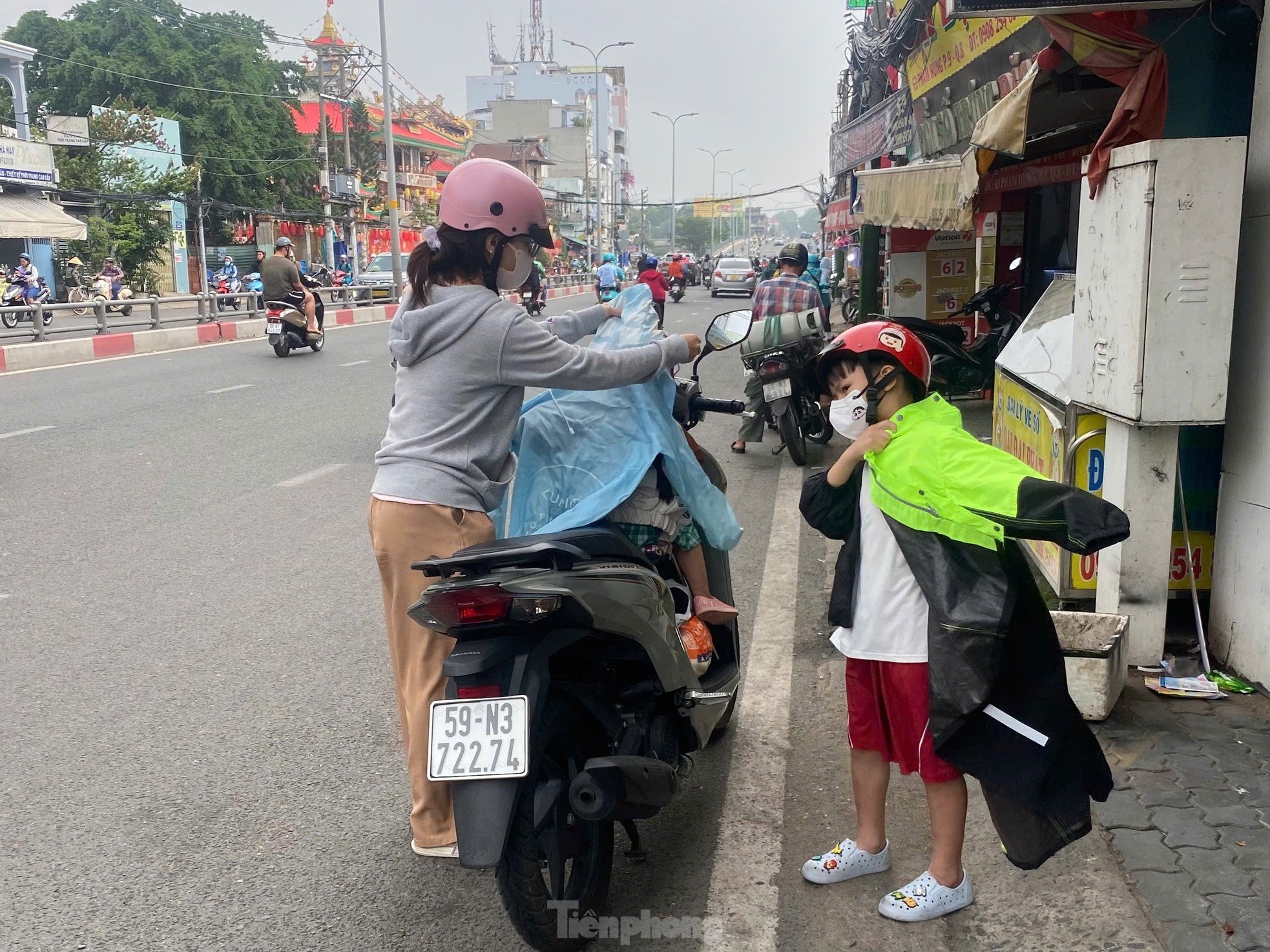 ホーチミン市は雲と霧雨に覆われている、写真3