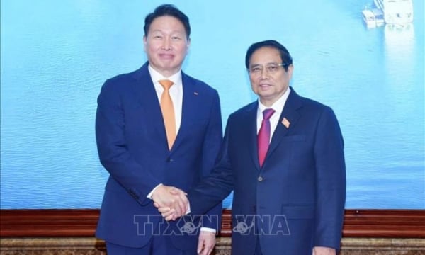 Premierminister Pham Minh Chinh empfängt Vorsitzenden der koreanischen SK Group