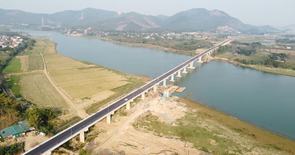 The trillion-dollar road connecting two national highways in Thanh Hoa