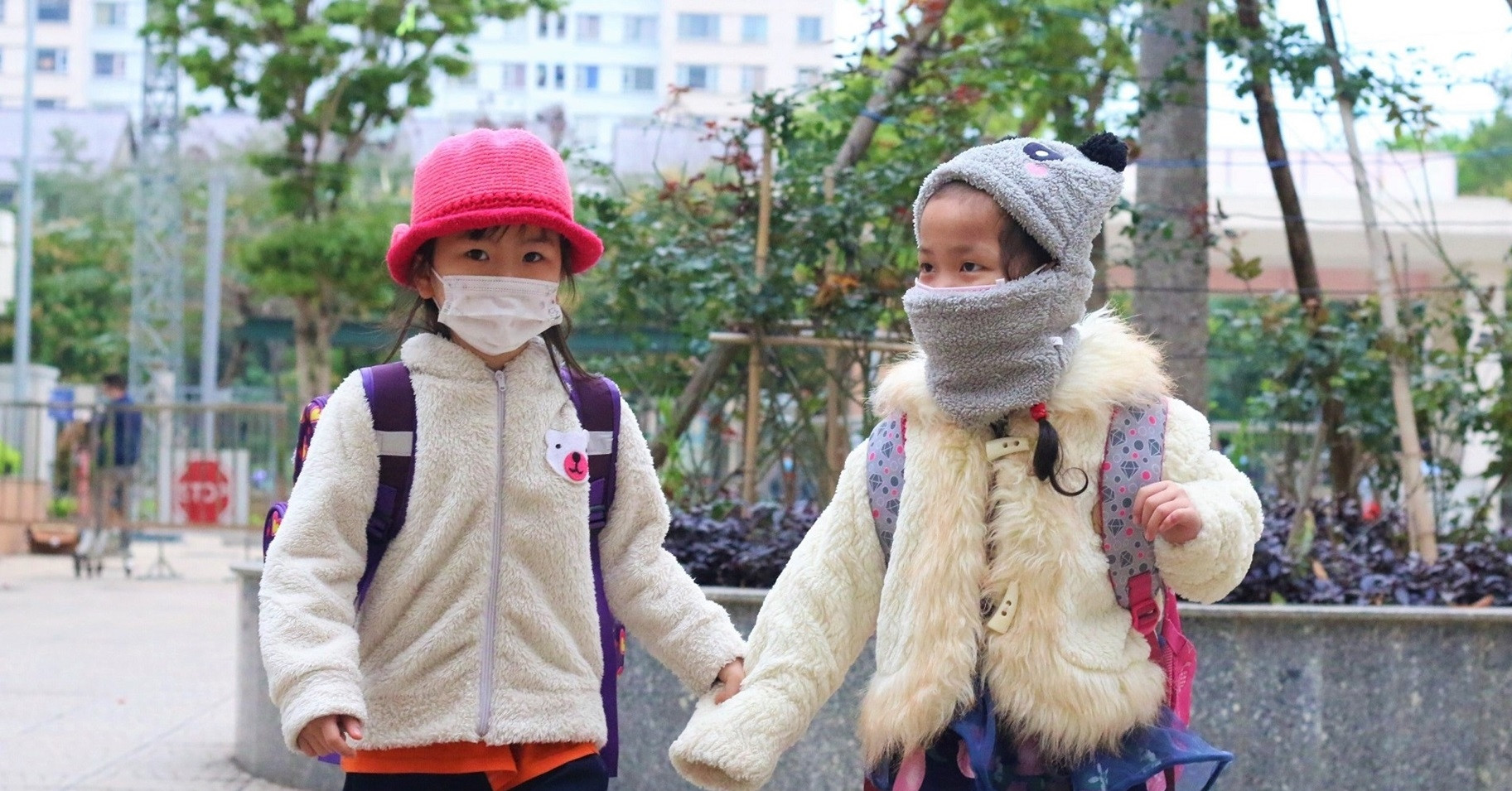 Hanoi allows kindergarten and primary school students to stay home when the weather is below 10 degrees Celsius