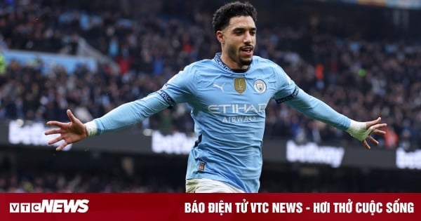 Tiền đạo giá 2 nghìn tỷ của Man City ghi hattrick trong 15 phút