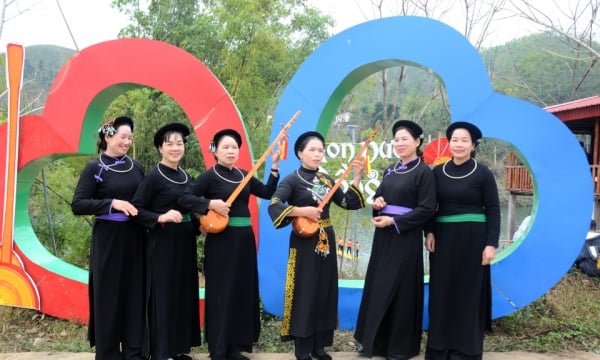 활기찬 동딘 축제