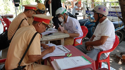 Tăng cường xử lý học sinh vi phạm giao thông