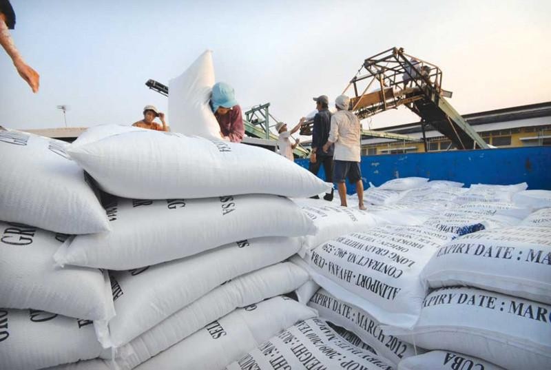 Export rice prices decrease, domestic prices remain high, why?